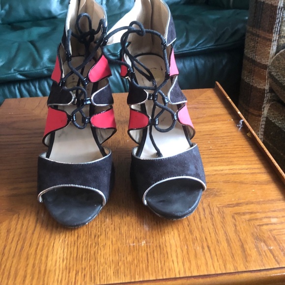 High heels - Picture 2 of 5